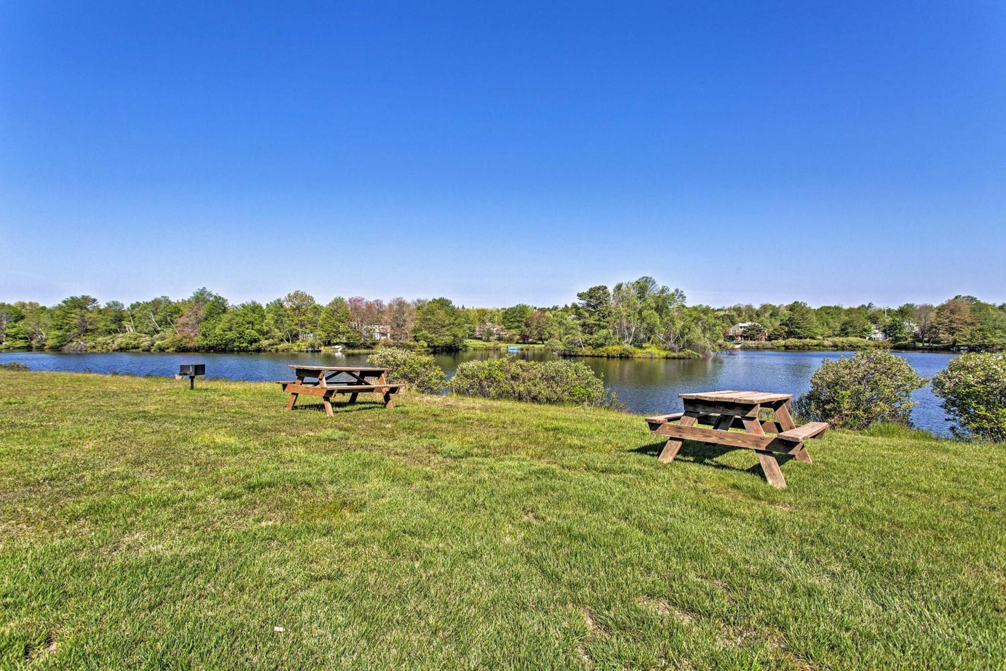 Fire Pit And Game Spacious Poconos Retreat!
